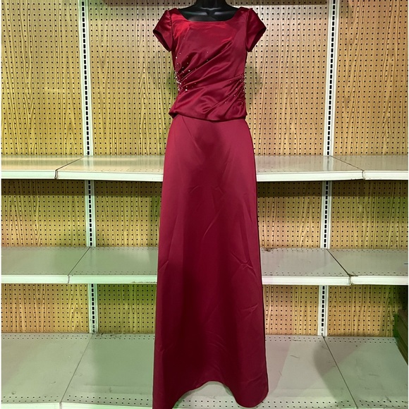 2 Piece Red Formal Dress - Picture 1 of 5
